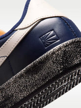 Load image into Gallery viewer, Nike SB "Zoom Tennis Classic" // Rassvet