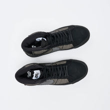 Load image into Gallery viewer, Nike SB "Blazer Mid PRM" // White/Black/White