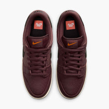 Load image into Gallery viewer, Nike SB "Dunk Low Pro ISO" // Burgundy Crush/Black
