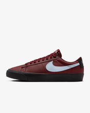 Load image into Gallery viewer, Nike SB "Blazer Low Pro GT ISO" // Dark Red/Black/Light Armory Blue
