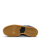 Load image into Gallery viewer, Nike SB "Dunk Low Pro" // Black/Black/White
