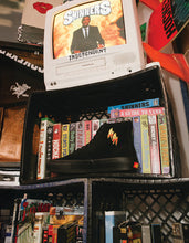 Load image into Gallery viewer, Vans  "Authentic Hi" // AA Black
