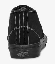 Load image into Gallery viewer, Vans "Skate Authentic Mid" // Black
