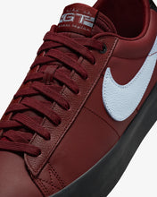 Load image into Gallery viewer, Nike SB "Blazer Low Pro GT ISO" // Dark Red/Black/Light Armory Blue
