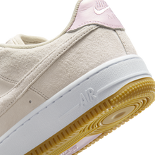 Load image into Gallery viewer, Nike SB "Air Force 1" // Light Orewood
