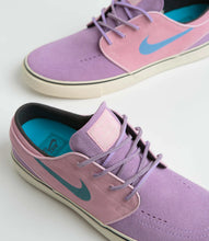Load image into Gallery viewer, Nike SB “Janoski OG+“ // Lilac/Noise Aqua
