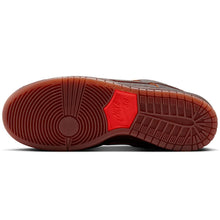 Load image into Gallery viewer, Nike SB "Dunk Low Pro" // Krampus
