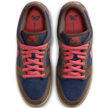 Load image into Gallery viewer, Nike SB "Dunk Low ISO" // Baroque / Brown
