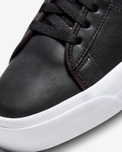 Load image into Gallery viewer, Nike SB "Blazer Mid Pro GT" // Black/Metallic Silver
