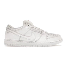 Load image into Gallery viewer, Nike SB "Dunk Low ISO" // Triple White

