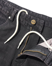 Load image into Gallery viewer, Butter “Straight Leg Pant" Denim Jeans // Tinted Black
