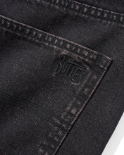 Load image into Gallery viewer, Butter “Straight Leg Pant" Denim Jeans // Tinted Black
