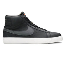 Load image into Gallery viewer, Nike SB "Blazer Mid" ISO // Black/White

