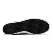 Load image into Gallery viewer, Nike SB "Bruin" ISO // Black/White
