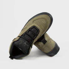 Load image into Gallery viewer, Vans "MC 96 VCU" // Dark Olive
