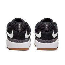 Load image into Gallery viewer, Nike SB "Ishod" // Black/White

